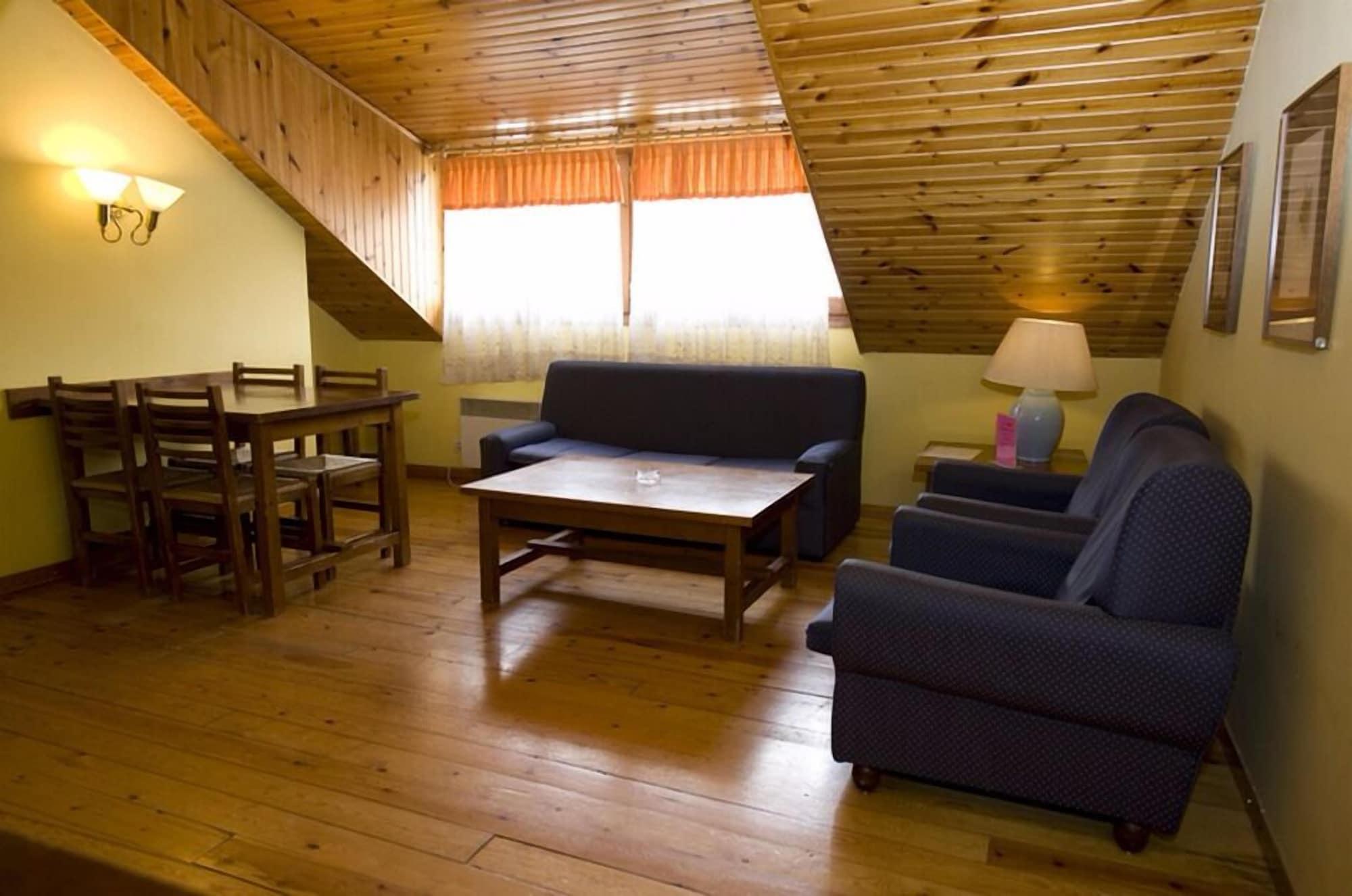Apartamentos Pessets Adelaida Sort Extérieur photo