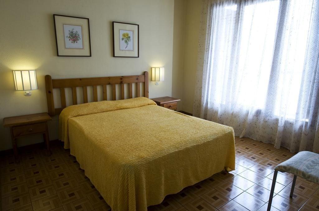Apartamentos Pessets Adelaida Sort Extérieur photo