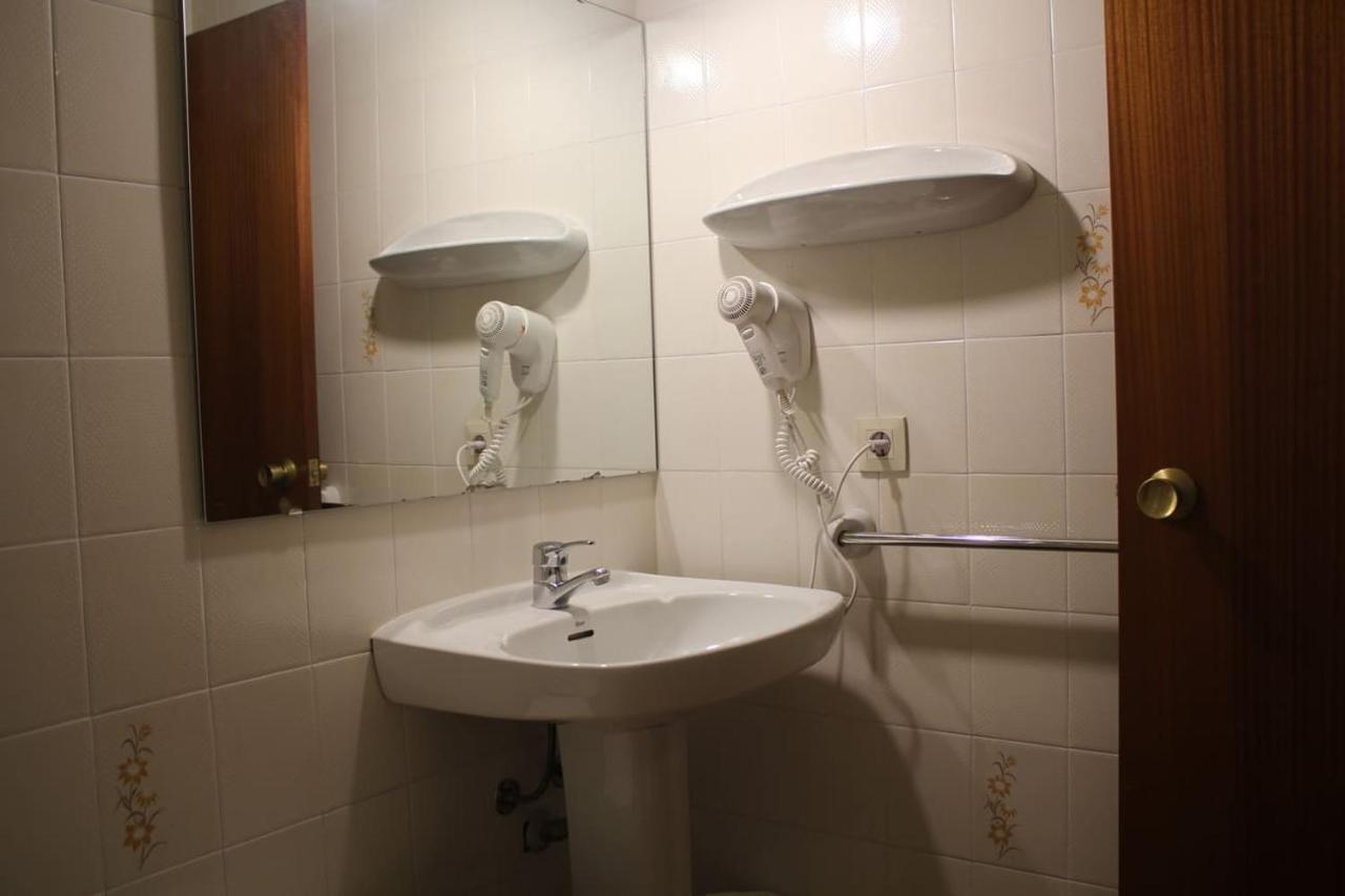 Apartamentos Pessets Adelaida Sort Extérieur photo